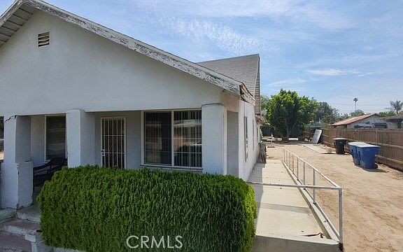 3rd image of 7534 Fern Ave