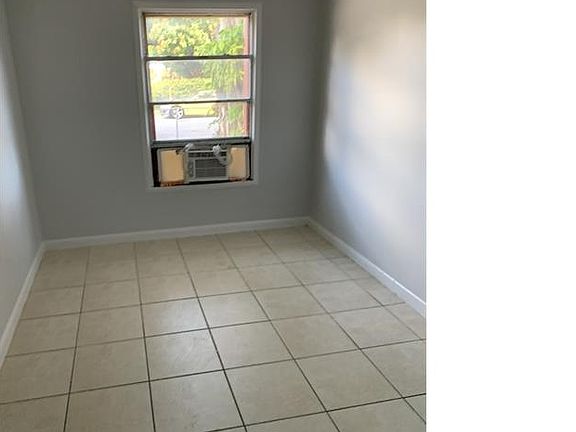 3rd image of 702 44th St