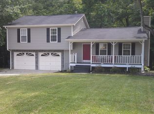 3141 Country Lake Dr, Powder Springs, GA 30127