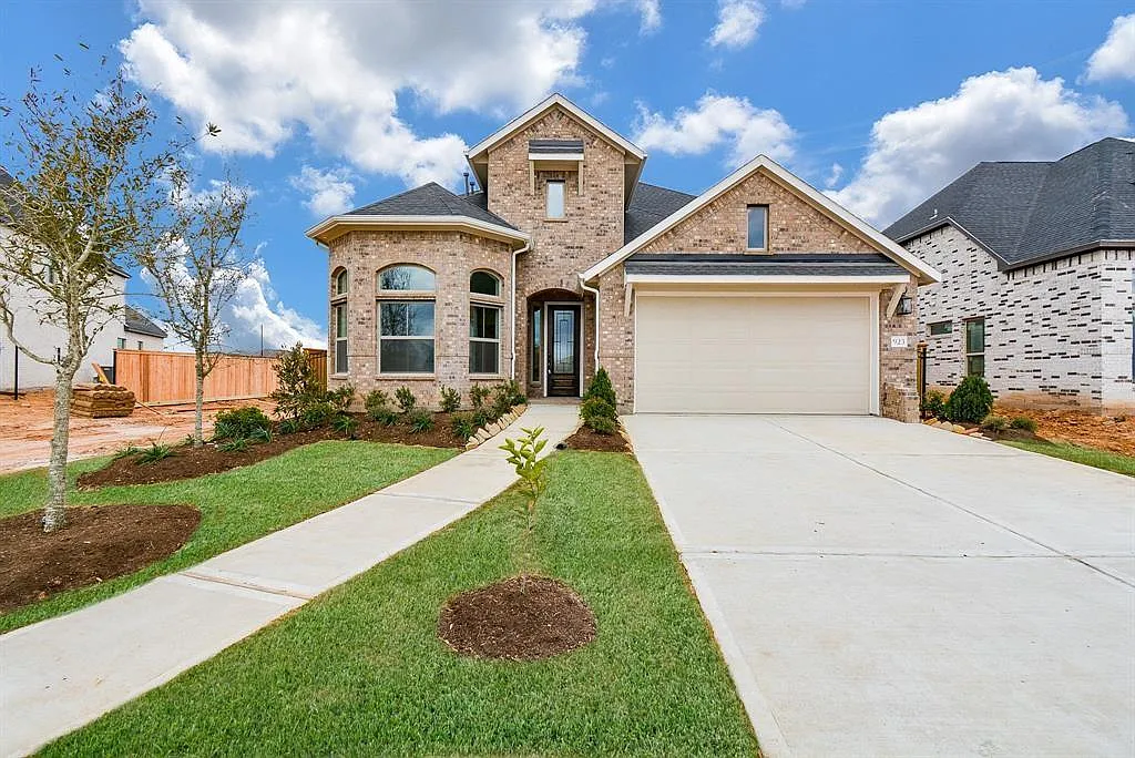 4 bed, 3.0 bath, 3122 sqft, $3,450 — Photo 1