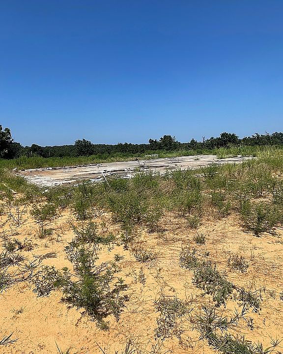 2nd image of 39355 W Highway 33
