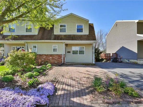 917 Lenape Cir, Catasauqua, PA 18032