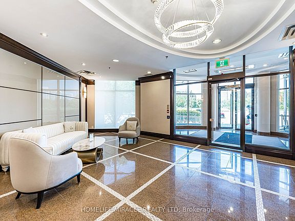 4th image of 18 Harding Blvd #121