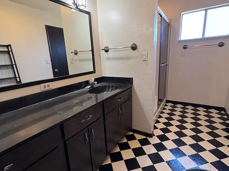 2859 Foskett Ave — Photo 25