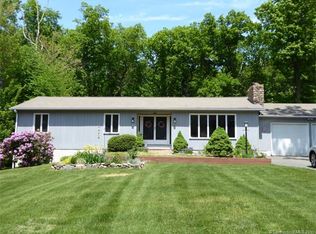 81 Alba Dr, Bristol, CT 06010