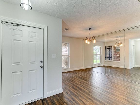 2nd image of 3946 NW 69th Ter