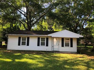 302 Wood Ave, West Point, MS 39773