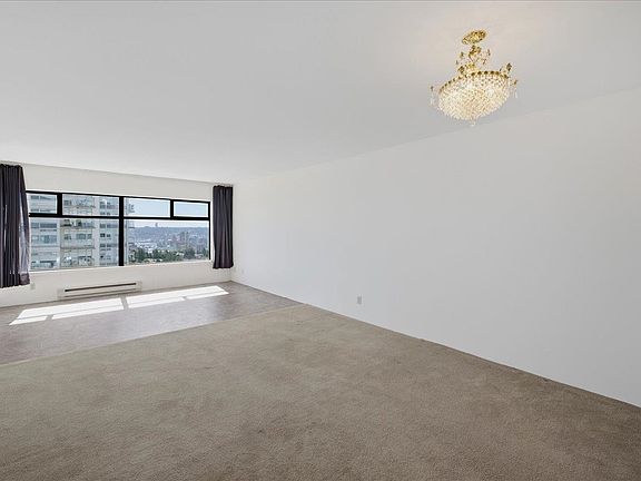 2nd image of 615 Belmont St #1506