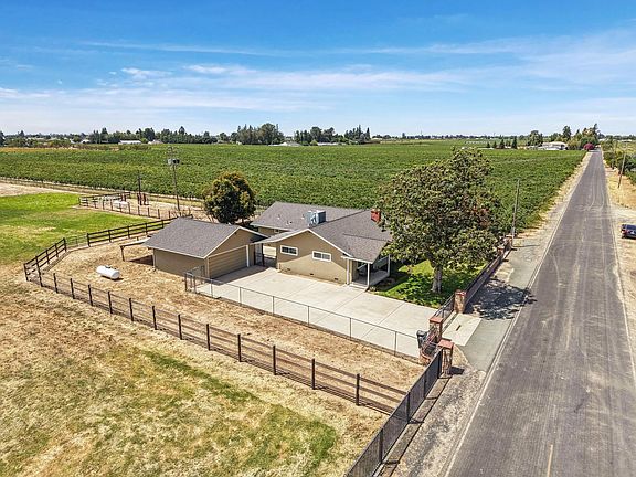 5th image of 12955-12967 N Garnero Rd