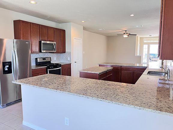4th image of 24914 Puccini Pl