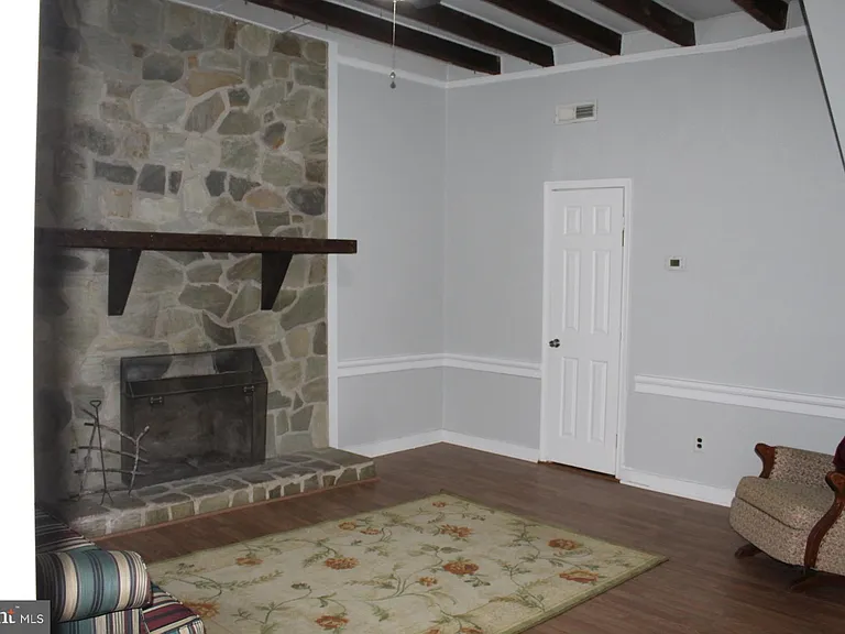 116 Greenbank Rd — Photo 3