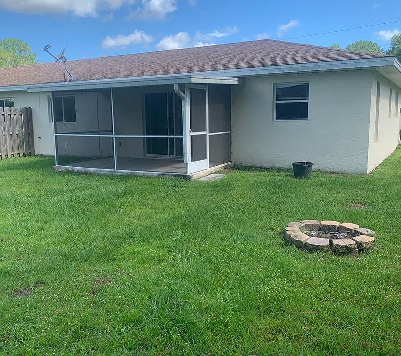 1st image of 3865 Hollycrest St