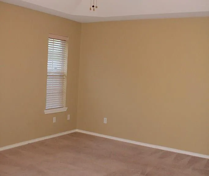 1418 Summerfield Ln — Photo 11