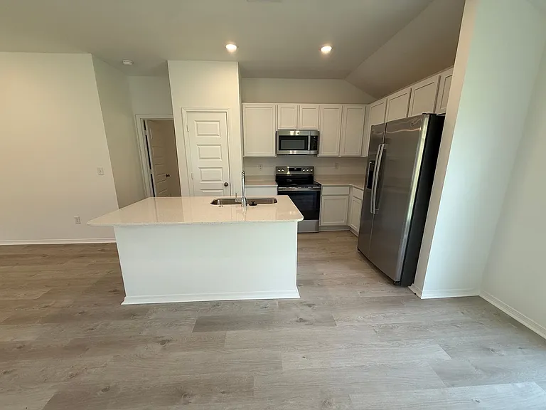 1028 Raven Walk Dr — Photo 3