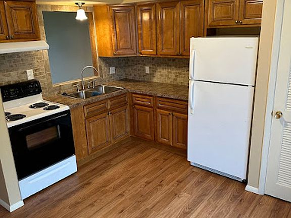 5th image of 1589 Mary Ct #3B-1Ba-1000Sqft