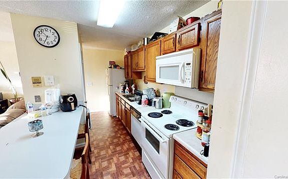 2nd image of 6161 Meadow Rose Ln
