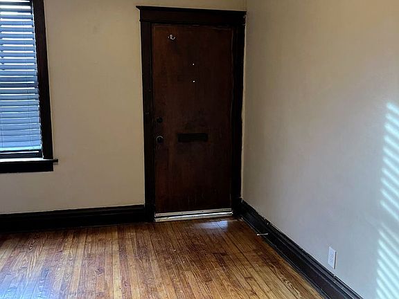 2nd image of 3148 Pennsylvania Ave Floor 1