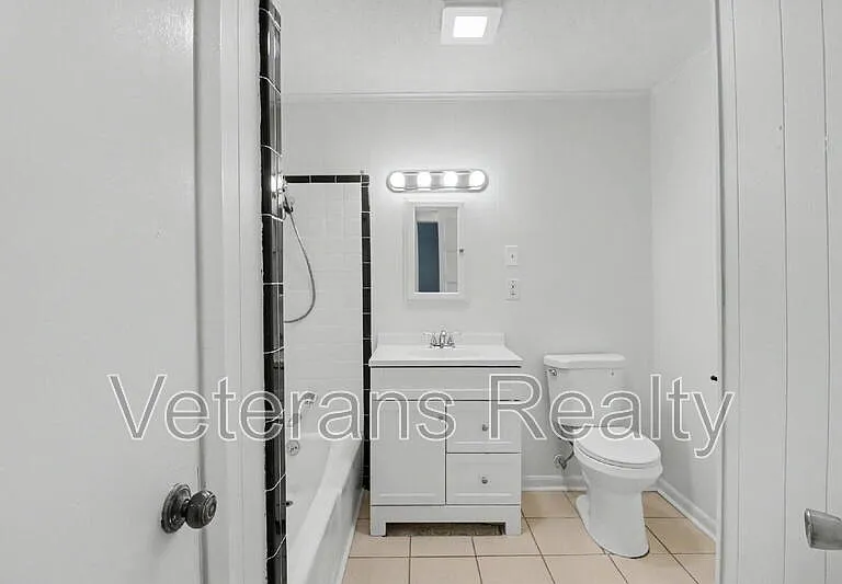 111 Valentine Dr — Photo 13