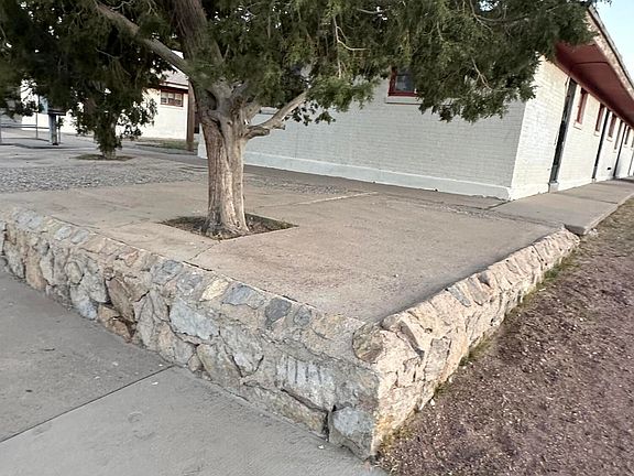 3rd image of 3700-3718 Lincoln Ave #18
