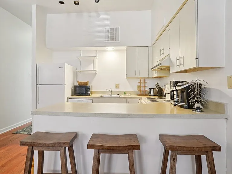 1014 Russell Blvd #B — Photo 22
