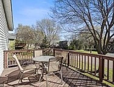 5th image of 1A Golden Oak Dr #1A