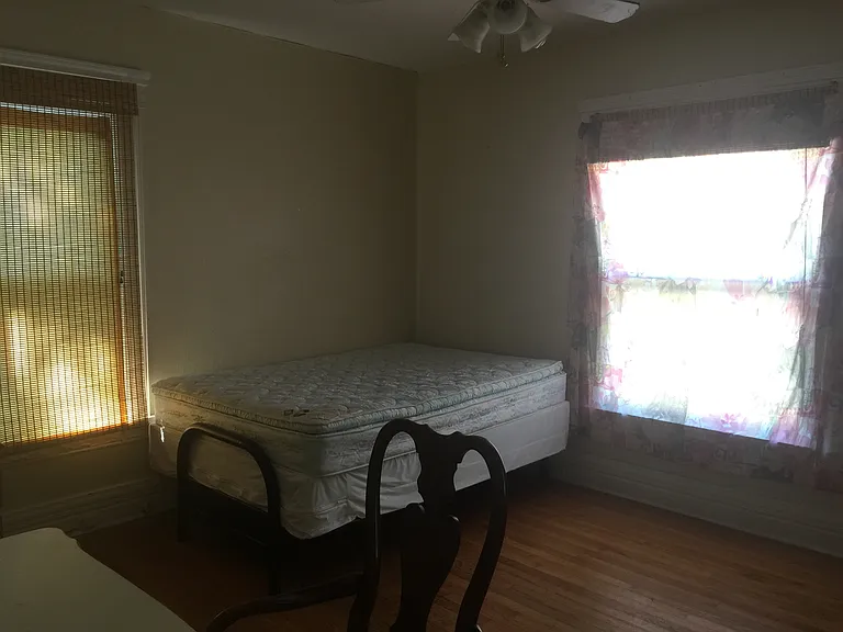559 Columbus Ave #2 — Photo 6