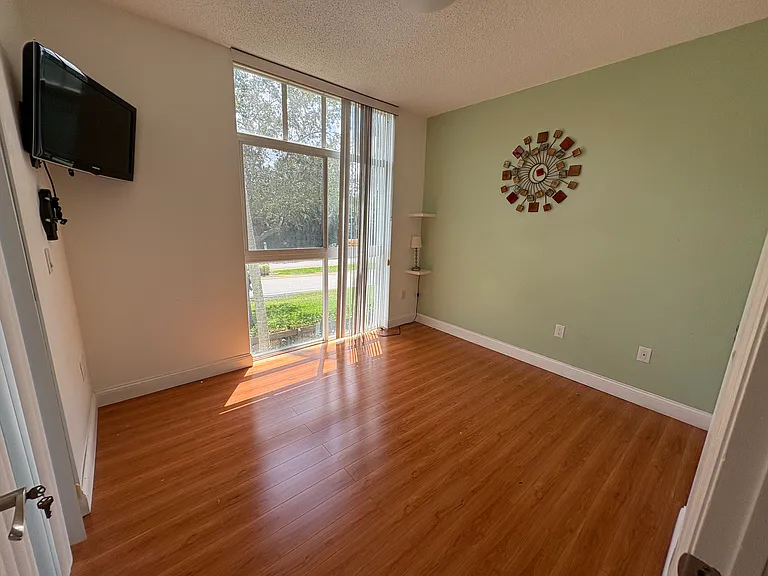 9725 NW 52nd St #211 — Photo 10