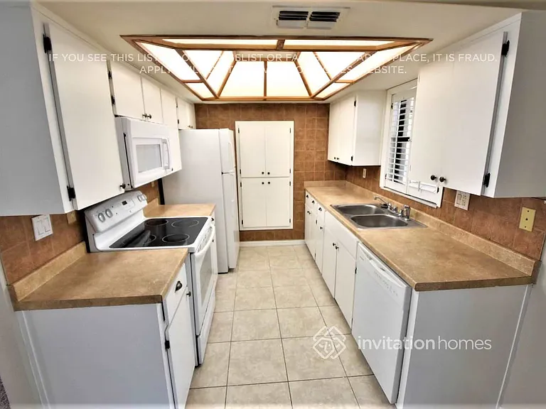 4320 Trout Dr SE — Photo 7