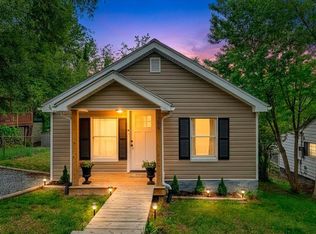 700 Hickory Ave, Pulaski, VA 24301