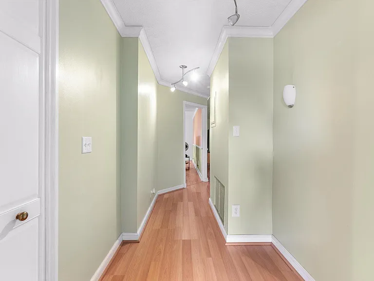 8000 Lagos De Campo Blvd #A-307 — Photo 2