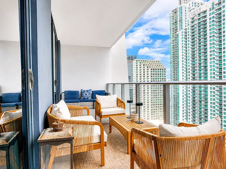 1010 Brickell Ave #2402 — Photo 6