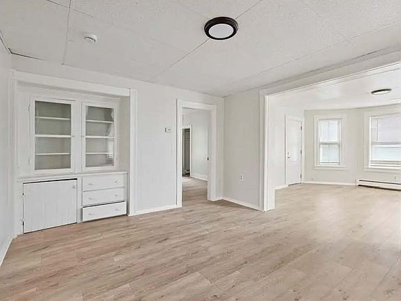 4th image of 411 Rathbun St Floor 1