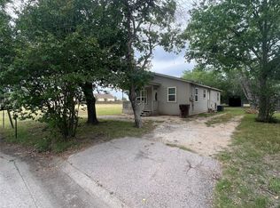1310 Torres St, Lockhart, TX 78644