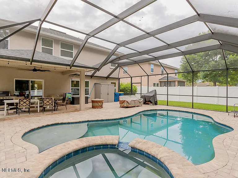 16284 Hunters Hollow Trl — Photo 46
