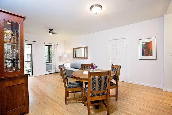 Rented by Compass | media 16