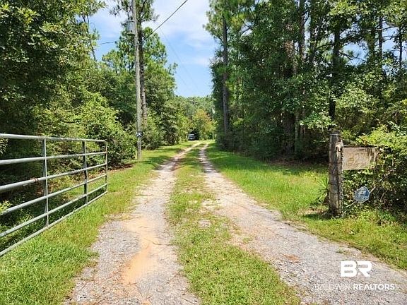 2nd image of 32749 Antietam Rd