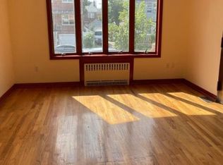 6121 161st St, Fresh Meadows, NY 11365