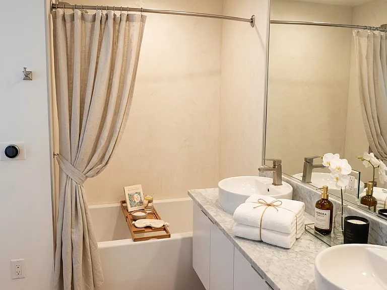 HWH Luxury Living — Photo 53