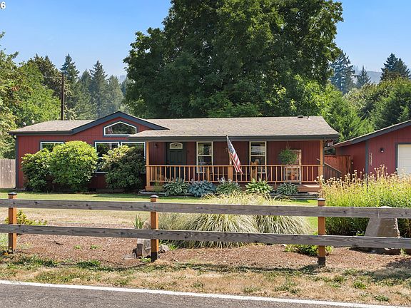 3rd image of 42850 Leaburg Dr