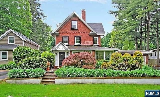 1st image of 21 Meadow St