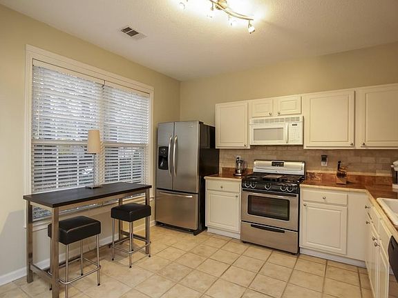 3rd image of 10900 Wittenridge Dr Lot C2
