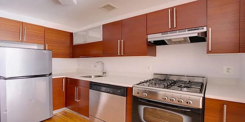 Rented by Town Residential | media 32