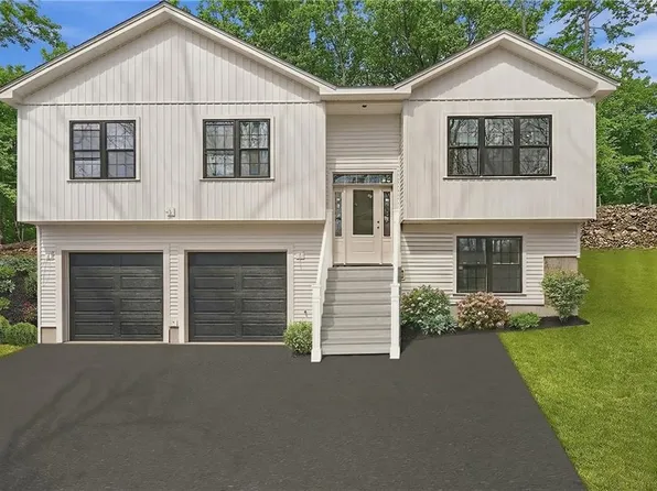 51 Birch Rd, Cumberland, RI 02864