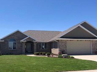 1215 Jessica Ln, Celina, OH 45822