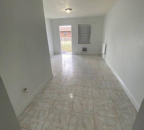 3rd image of 1462 NW 2nd Ave #2