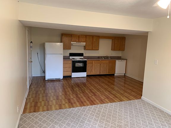3rd image of 5017 Shannon Dr #22