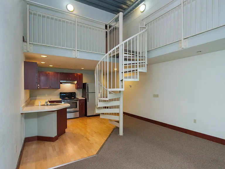 Chamberlain Lofts — Photo 10