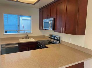 699 Lisbon St #699, Daly City, CA 94014