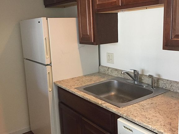 4th image of 210 E White St APT 12