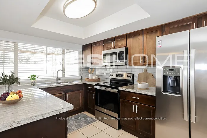 3 bed, 2.0 bath, 1338 sqft, $1,920 — Photo 2